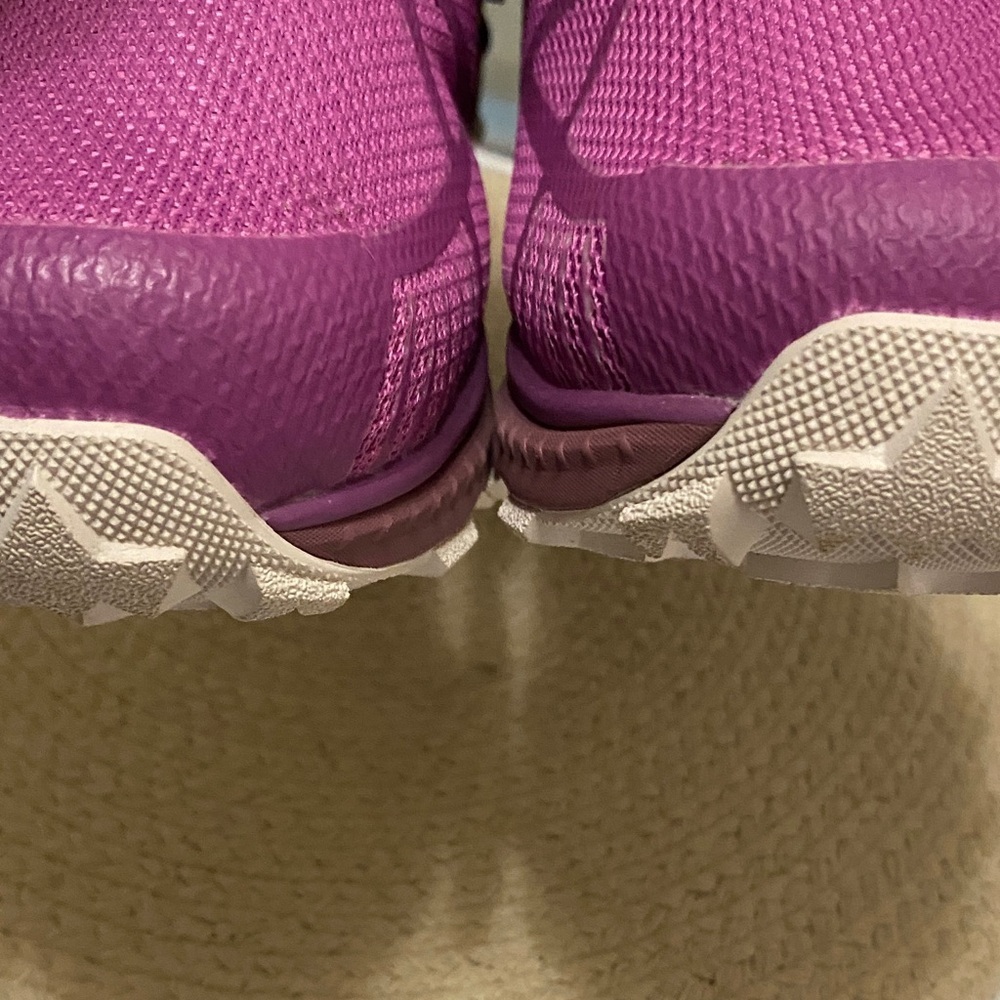 Women's Magenta All-Weather Athletic Sneakers size 11 - Picture 7 of 13